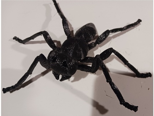 gigantesco hormiga ataques centro ciudad by jlsilicon criatura monstruo escala modelo 3d print model - Mito3D
