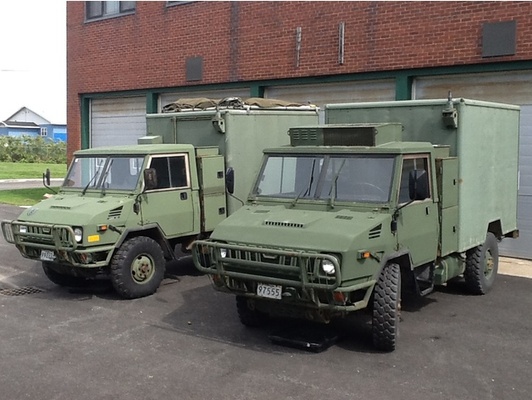 lsvw cp canadien armée by peak3d forces militaire radio rcc signaux camion 3d print model - Mito3D