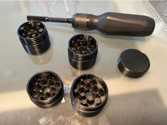 ltt screwdriver bits holder by gaffonium 3d print model - Mito3D