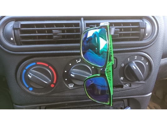 oculos escuros suporte chevrolet niva 2123 respirar by rodion p 3d print model - Mito3D