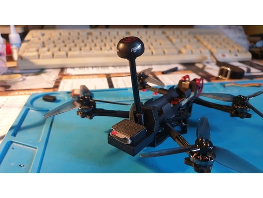 antenna montare 18650 1s quad by dormi officina batteria titolare supporto fpv nanolongrange quadricottero vtx 3d print model - Mito3D