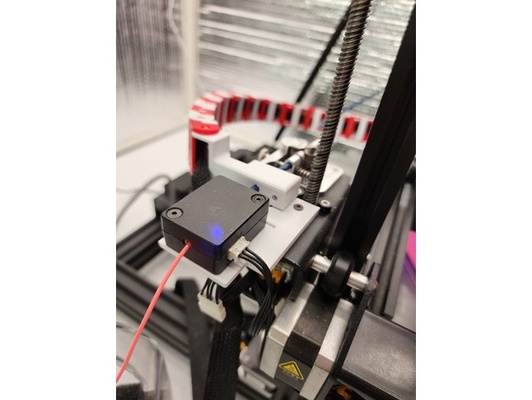 cr 6 sensor compensar soporte by pulgares juego 3d print model - Mito3D