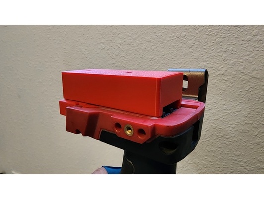 milwaukee m18 araç klips ayırıcı blok by sokak sporu yarış 3d print model - Mito3D