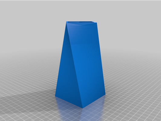 quadrat twist vase by dunkle preiselbeeren blume klein urne 3d print model - Mito3D