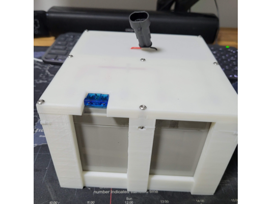 2 parallel 7ah versiegelt führen acid sla batterie gehege by eitai2001 12v7ah 12v 3d print model - Mito3D