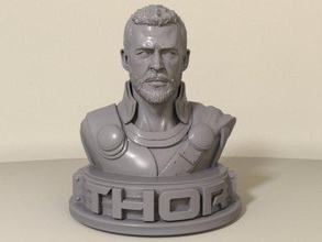 chris hemsworth, thor juguetes juegos y pasatiempo 3D modelo de impresión, la impresión en archivo, imprimibles 3D, diseño 3d, Chris Hemsworth, Thor, Marvel, MCU, los Vengadores, el busto, celebridad, cómic, dios del trueno, Ragnarok, escultura, personaje, actor 3d print model - Mito3D