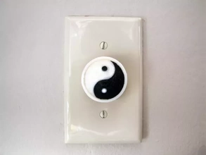 dualstrusion yin yang obscuro botão 3d impressão modelo trio daoísmo 3d print model - Mito3D