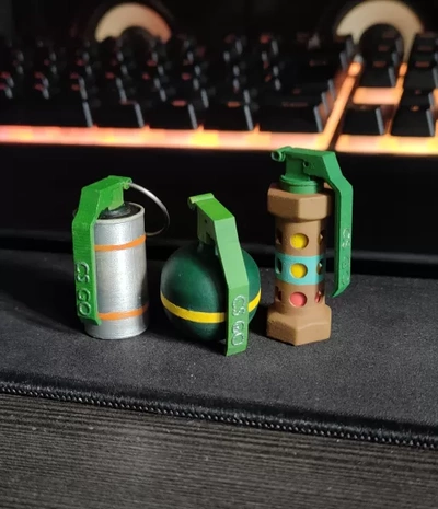 grenade porte clés pack 3d impression modèle trio mots fumée csgo flashbang 3d print model - Mito3D