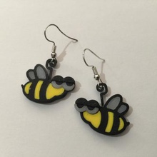 lazy bee earrings fashion 3D printing model, file, printable design, 3d print, Jewellery,Jewelry,Earrings,Bee,Cute,Bees 3d print model - Mito3D