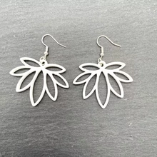 lotus flower als jewelry pendant earrings 3d printing model - threeding 3d print model - Mito3D