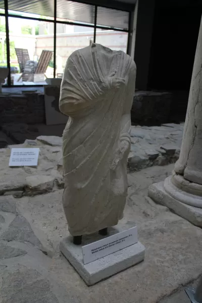 scultura romano cittadino 3d stampa modello treding arte figurina antico storico Museo storia ragazzo vecchio peggiore oggetti d 39 antiquariato 3D print model - Mito3D