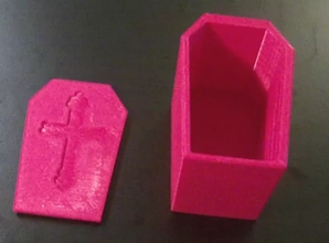 pequeña mascota ataúd 3d impresión modelo trío paso muerte entierro 3d print model - Mito3D