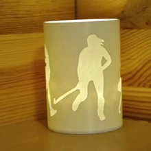 tormenta lámpara field hockey player 3d impresión modelo trío taza linterna ligero bolígrafo cubilete te mujeres campo 3d print model - Mito3D