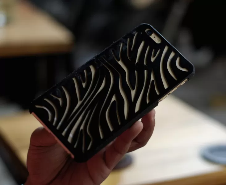 zèbre iphone 6 Cas gaine 3d impression modèle trio art Pomme animal accessoires conception cheval téléphone cas cadeau intelligent unique faune sauvage texture 3D print model - Mito3D