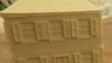 pequeño edificio de ladrillo piso superior - wargaming3d 28mm en miniatura wargaming construcción detallada tanto adentro hacia afuera viene sin techo agregar planta baja 3d print model - Mito3D
