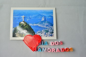 el titular de la tarjeta - brasil amante del día oficina amor fabricante zona san valentín 3d print model - Mito3D