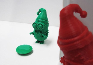 natal minion brinquedos 3d print model - Mito3D