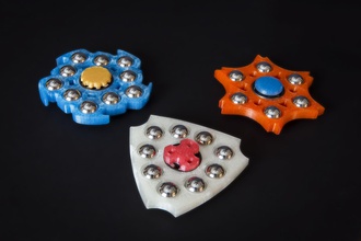 fidget fileurs de main les jouets la shuriken spinner jouet 3d print model - Mito3D