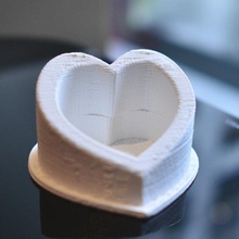 heart phone seat office 2015 valentine 3d print model - Mito3D