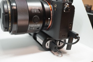 sez ravpower sony a9 araçlar kamera tutucu ılce-9 mobil pil 3d print model - Mito3D