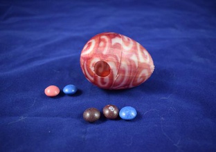 yumurta şeker dağıtıcı büküm oyuncaklar renk Paskalya tatil bahar oyuncak 3d print model - Mito3D