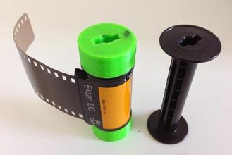 De película de 35mm, 120 cola gadget la cámara 35mm formato medio adaptador tiras 35 mm 3d print model - Mito3D