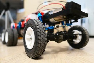 Impreso en 3d rc truck v4 los juguetes el control de la radio vehículo rock crawler rastreador 3d print model - Mito3D