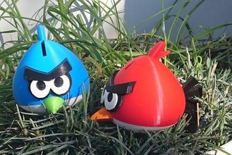 angry bird vermelho - banco gadget birds mealheiro 3d print model - Mito3D