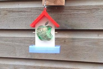 apple logo bird feeder your home 3d print model - Mito3D