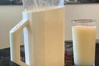 insaccato latte brocca poligono stile bagged milk jug 3d print model - Mito3D