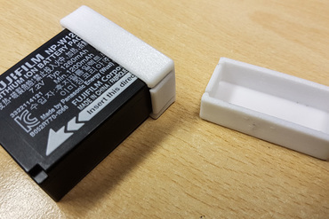 battery terminal cover fuji np-w126 maker diy fujifilm x 3D print model - Mito3D