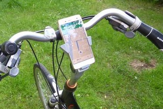 bicycle phone holder gadget accessory smartphone navigation bracket mount mounting bike batavus xiaomi mi4 3d print model - Mito3D