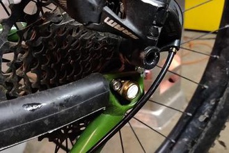 bici con perno passante altri mountian bike moto assale mozzi 3d print model - Mito3D