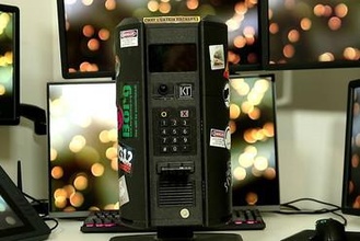 lama corridore ispirato video terminale arte cyberpunk 2020 disobbedire pirata kouvosto telecom lampone pi vidphon vid phon hyperpixel 40 3d print model - Mito3D