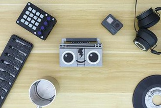 dröhnenden Ghettoblaster gadget adafruit boombox Lautsprecher arduino Musik 3d print model - Mito3D