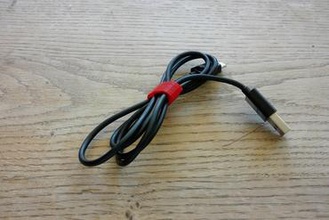 clipable fabricante de bricolaje el clip cable titular 3d print model - Mito3D