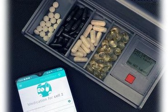 elettronico pillole organizzatore gadget farmaco salutare 3d print model - Mito3D