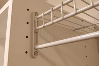 freeslide montagem fixa da parede de extremidade do suporte sua casa rubbermaid fio estantes prateleiras na montado 3d print model - Mito3D