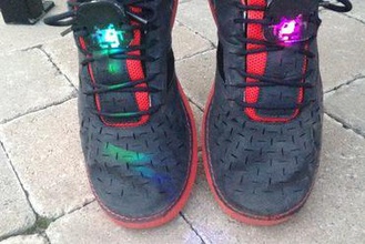 glowing space invader shoe lace accessory fashion leds invaders 3d print model - Mito3D