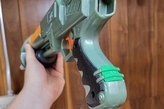 hand cannon triple shot grip insert Toys nerf 3d print model - Mito3D