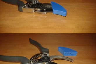 hoodie lock shears 3d printer parts enhancements scissor block cutter cap 3d print model - Mito3D