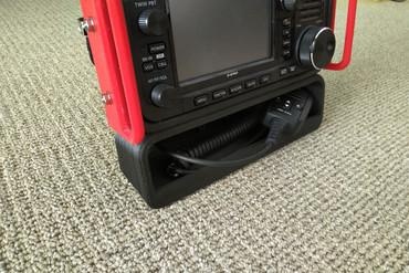 ic 705 add supporter orateur micro compartiment gadget jambon radio amateur Cas gaine 3d print model - Mito3D