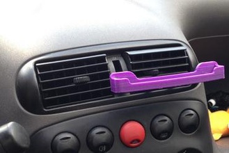 iphone 5 car holder gadget 3d print model - Mito3D