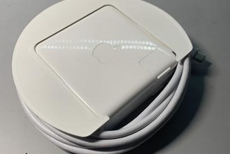 macbook Pro cable devanadera artilugio 3d print model - Mito3D