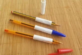 lápis, caneta bic grip gadget aderência lápis 3d print model - Mito3D