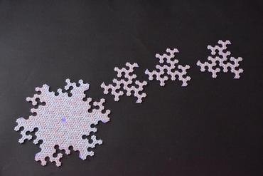 perpetual braid fractal tiling Art tessellation geometric fudgeflake weave decorative tile 3d print model - Mito3D