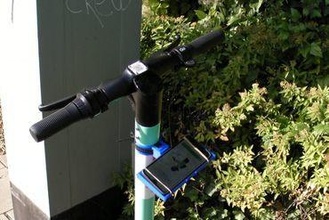 téléphone titulaire soutien étage scooters gadget intelligent électrique scooter 3d print model - Mito3D