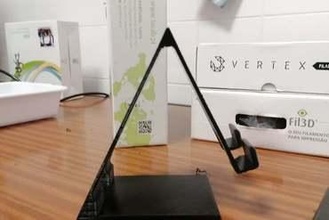 telefon standı Yapımcı Kendin Yap di3d tutucusu ayakta durmak 3d print model - Mito3D