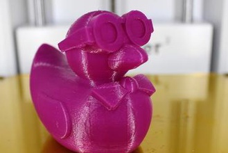 Profesör mcduckley oyuncaklar 3dprinteros fantezi duck papyon 3d print model - Mito3D