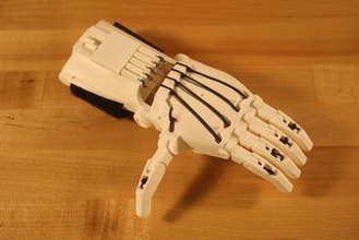 raptor reloaded e-nable gadget prosthetic hand 3d print model - Mito3D